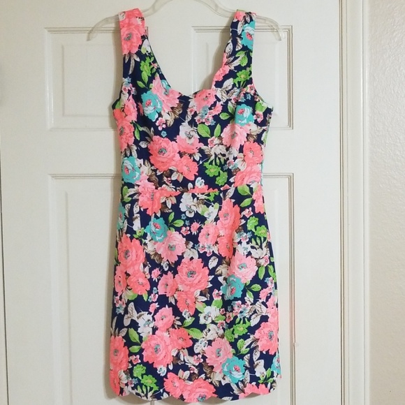 Sis Sis Dresses & Skirts - Gorgeous Spring dress
